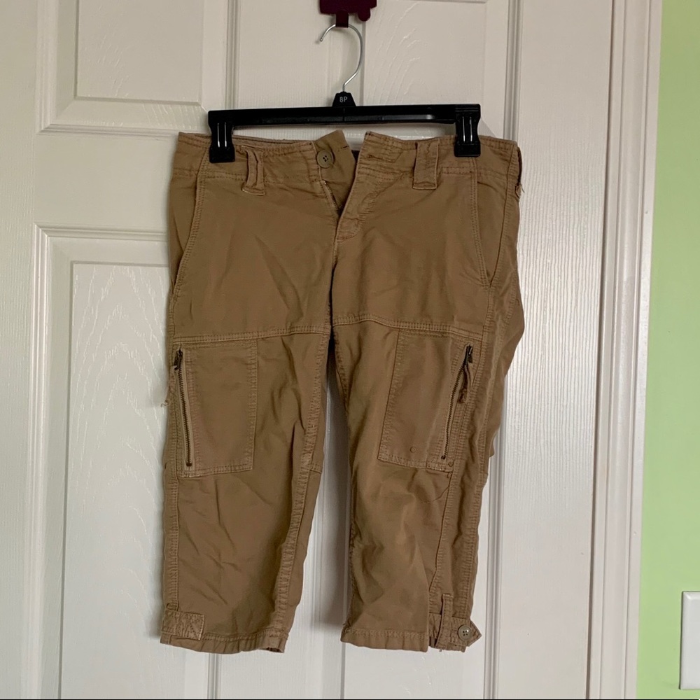 American Eagle capris